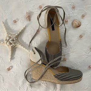 Tommy Hilfiger Nautical Lace Up Espadrille Wedges NWT Size 11